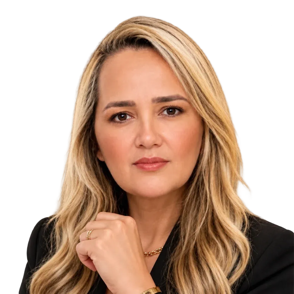 Cicera Capelly, cabeleireira e proprietária do salão