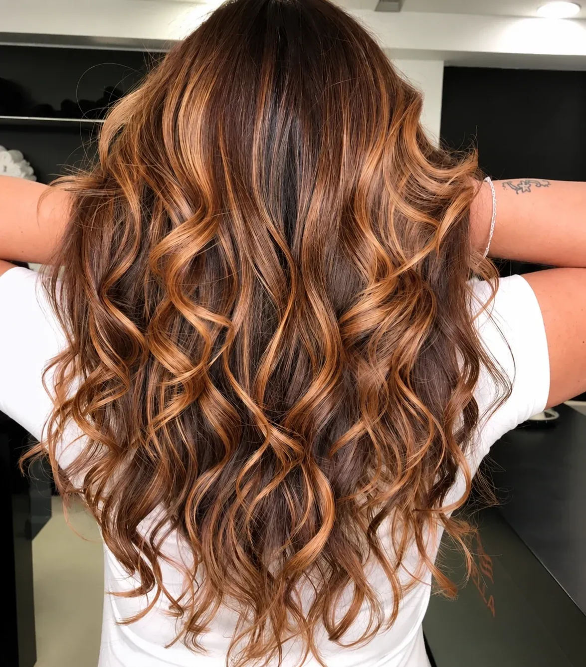 Cabelo ruivo com ondas longas